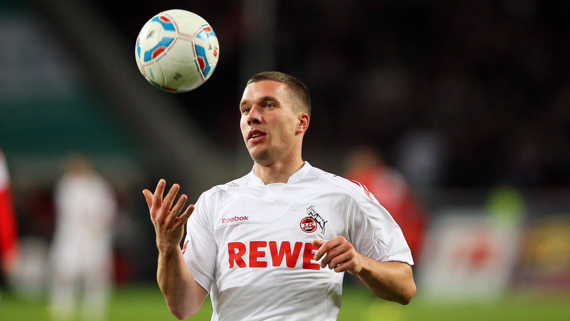 “2025世界游泳锦标赛：水上芭蕾展现泳池艺术魅力”